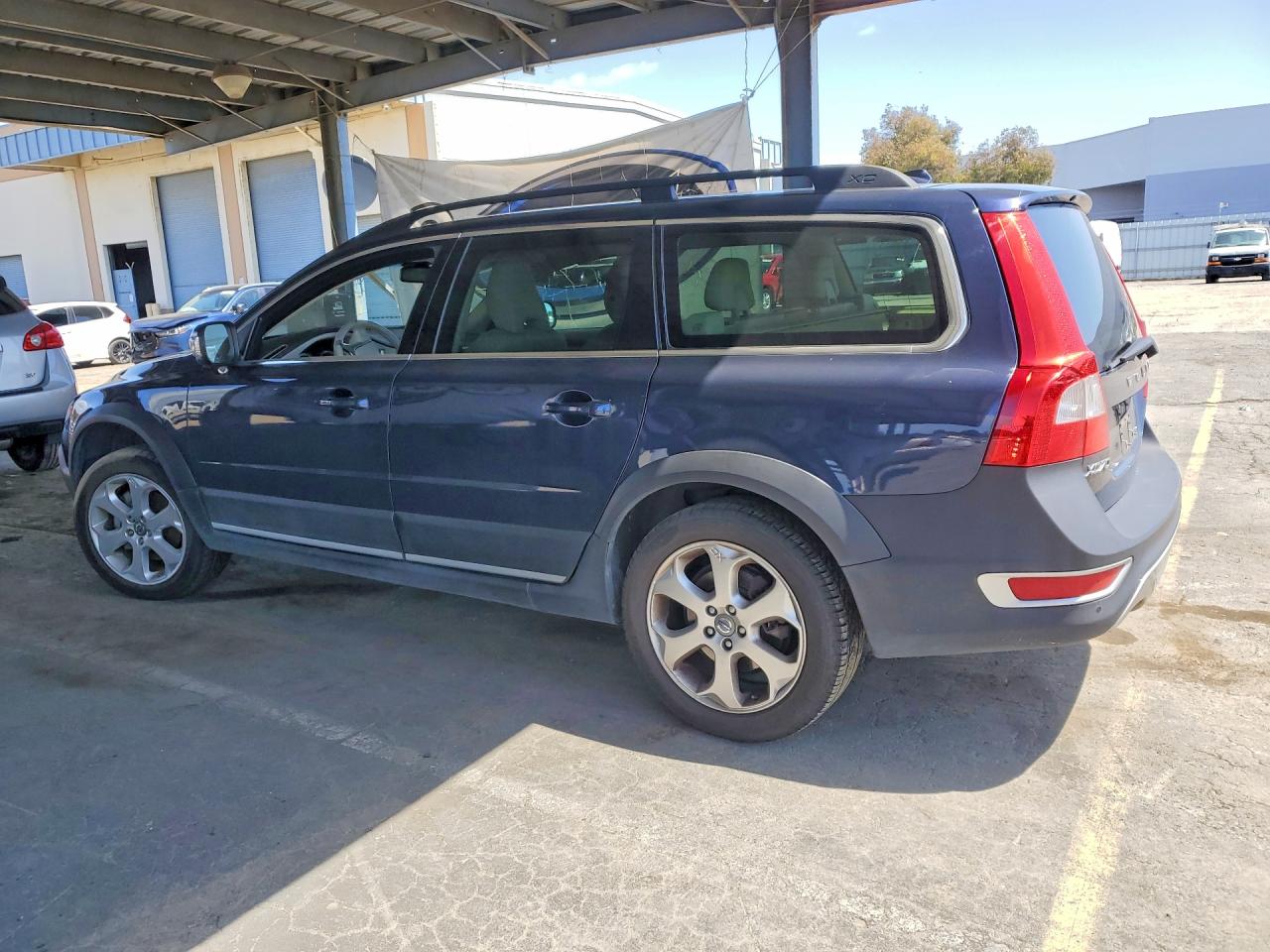 2011 VOLVO XC70 T6 photo 3