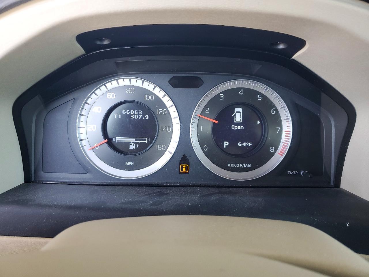 2011 VOLVO XC70 T6 photo 17
