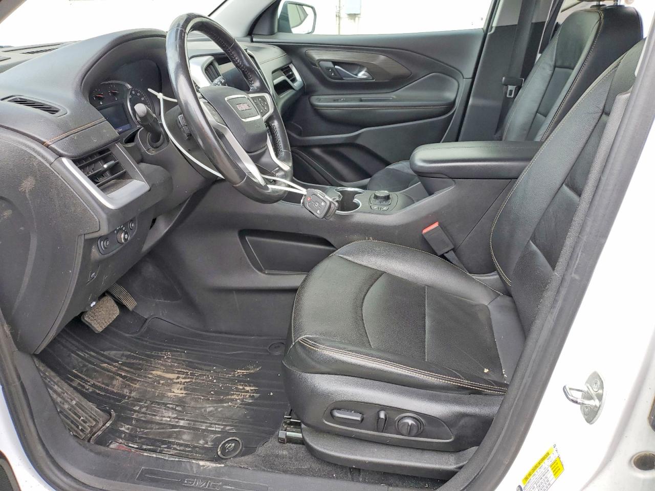 2020 GMC TERRAIN SLT photo 13