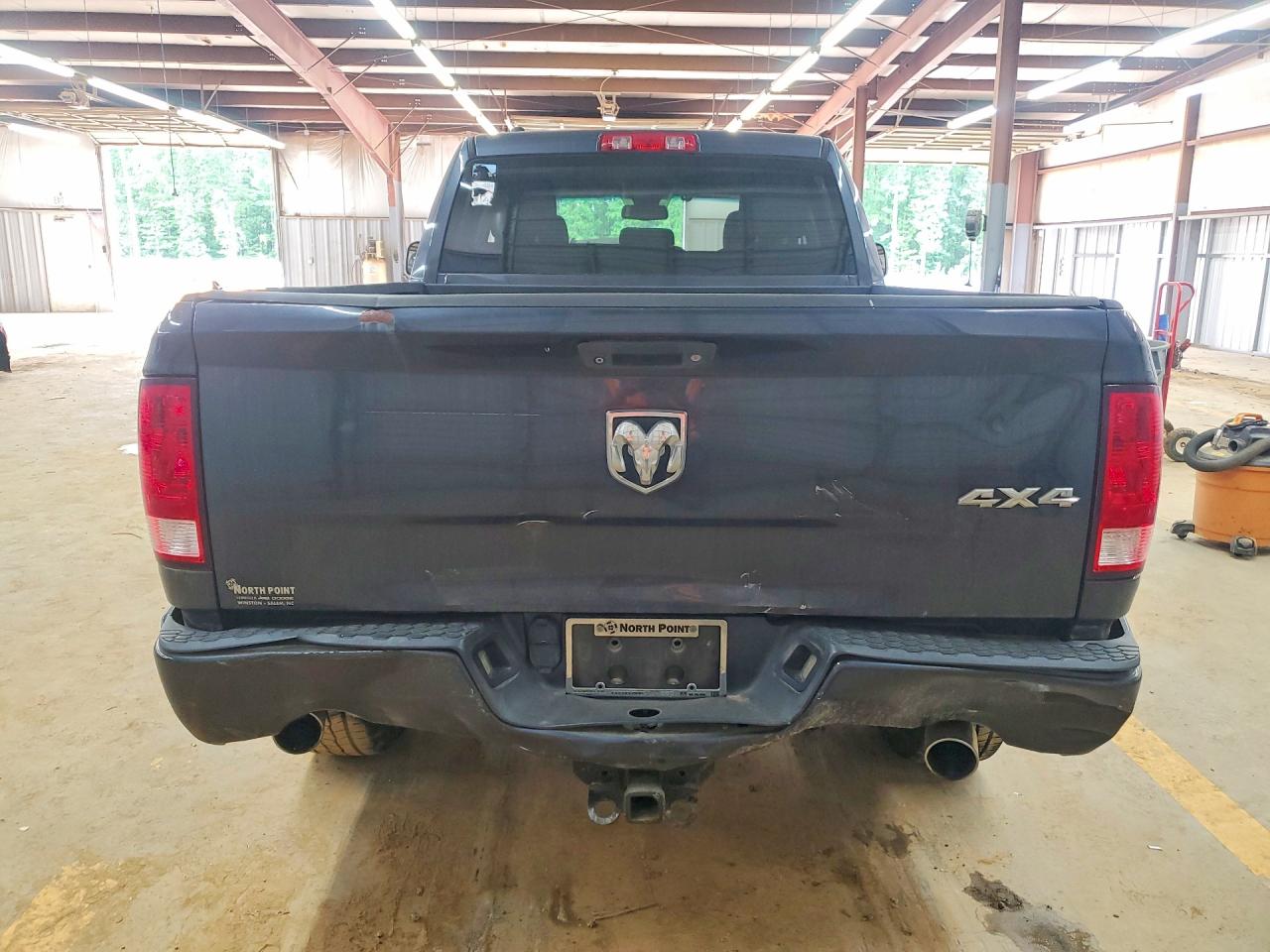 2014 RAM 1500 ST photo 6