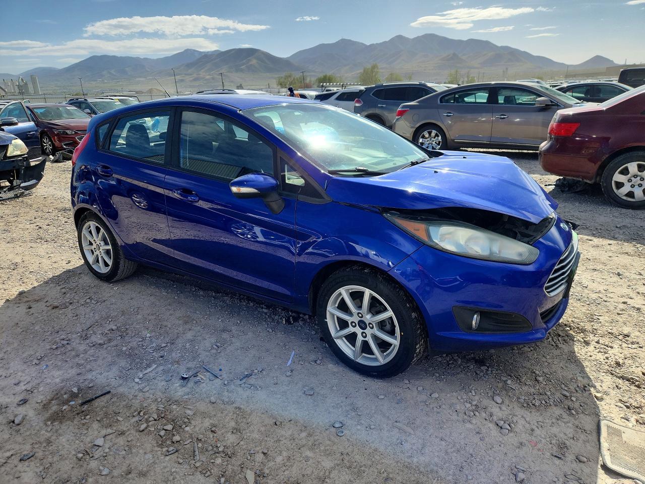 2015 FORD FIESTA SE photo 10