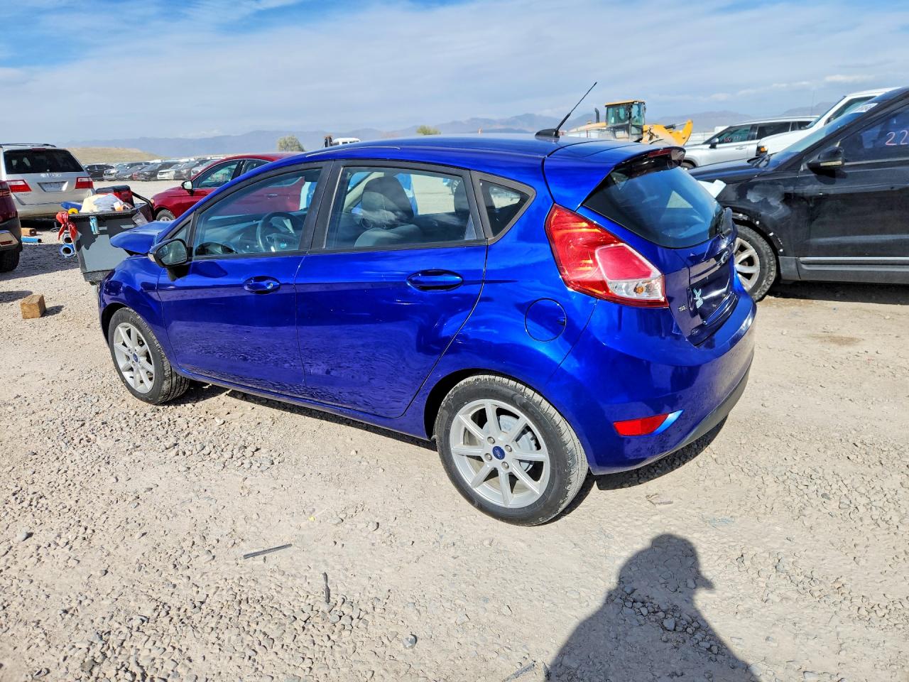 2015 FORD FIESTA SE photo 4