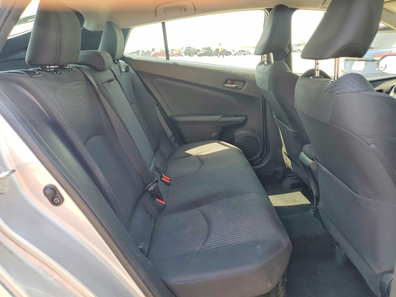 2016 TOYOTA PRIUS THREE photo 28