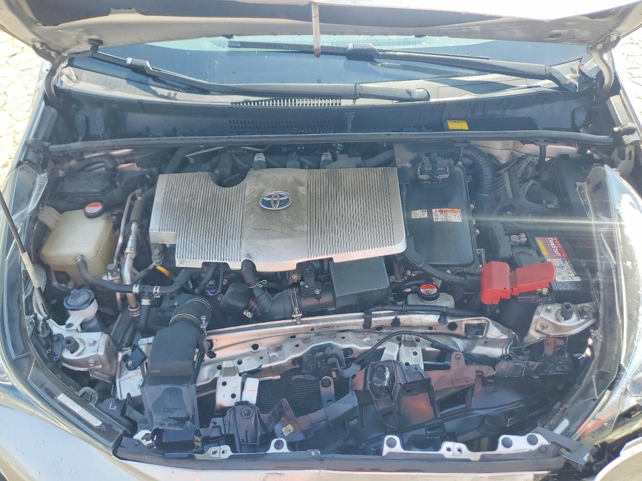 2016 TOYOTA PRIUS THREE photo 31