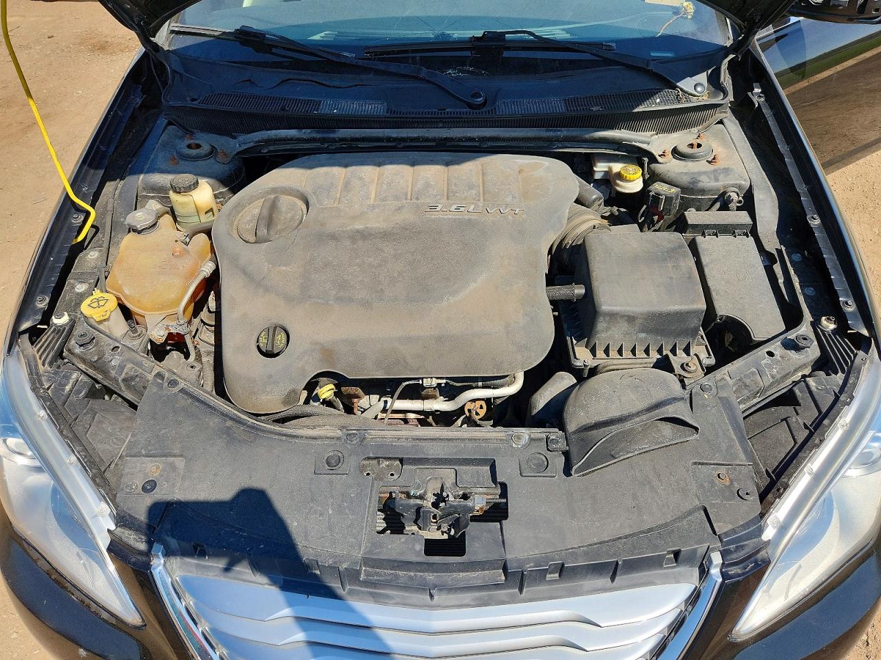 2013 CHRYSLER 200 LIMITED photo 11