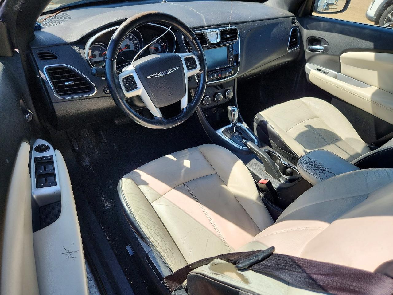2013 CHRYSLER 200 LIMITED photo 8