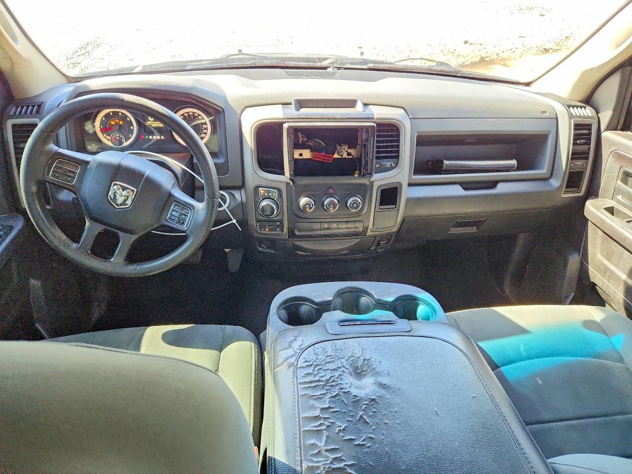 2015 RAM 1500 ST photo 8