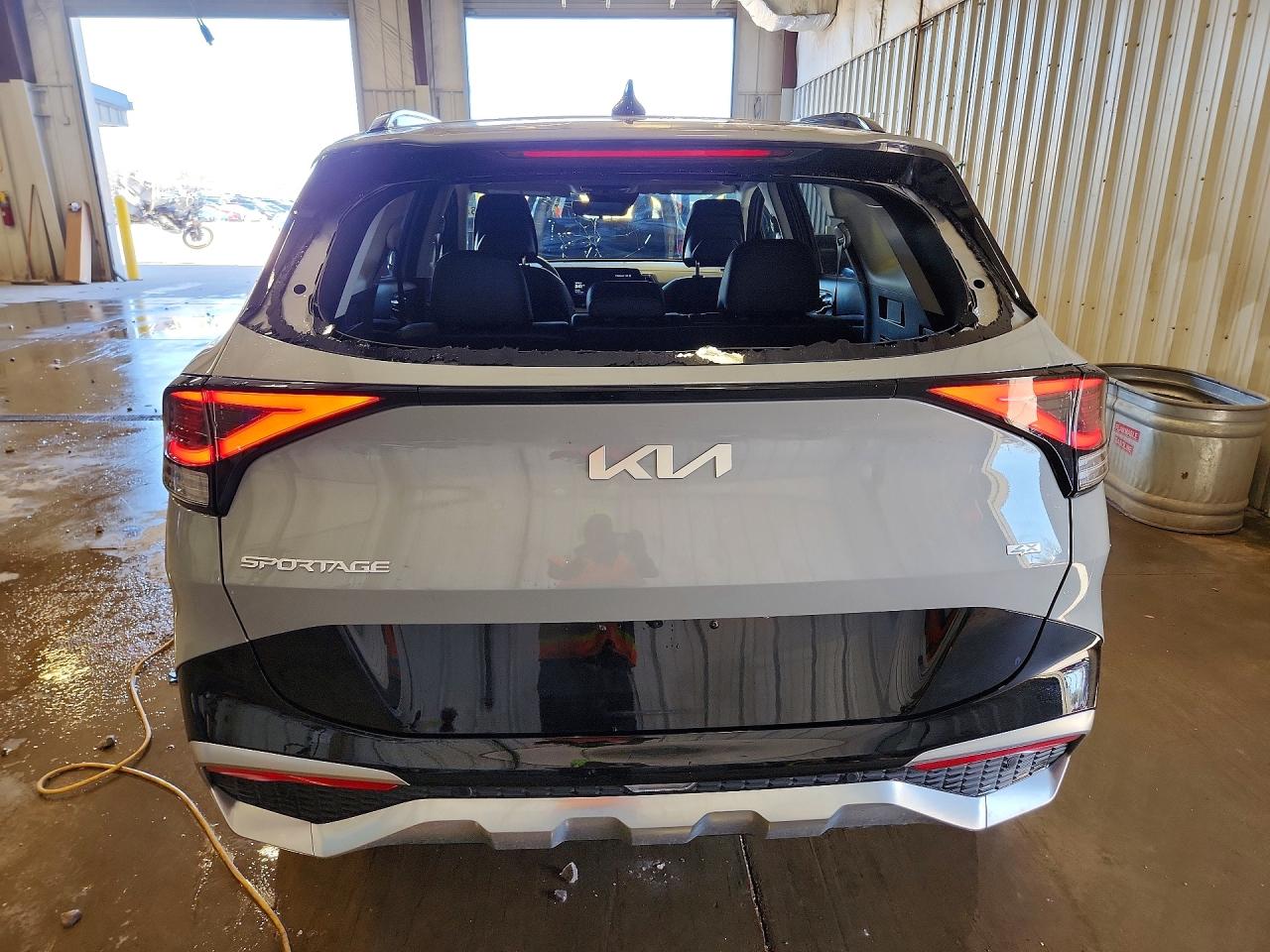 2023 KIA SPORTAGE SX photo 16