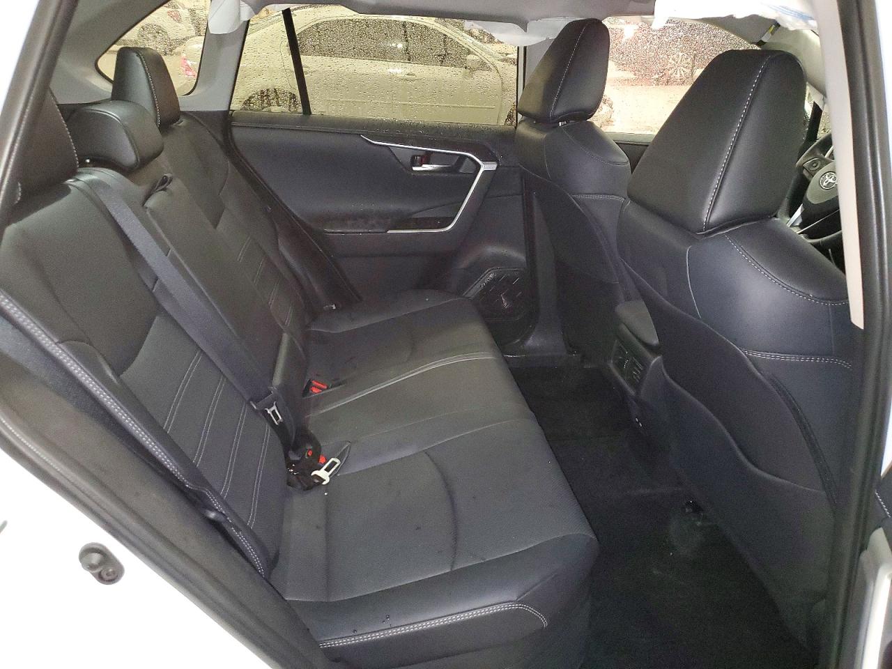 2024 TOYOTA RAV4 LIMITED photo 31