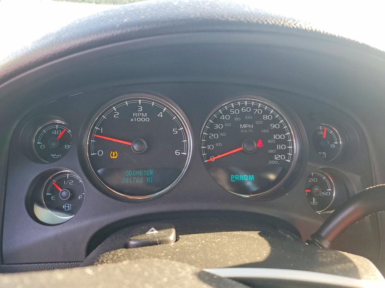 2008 GMC YUKON XL DENALI photo 17