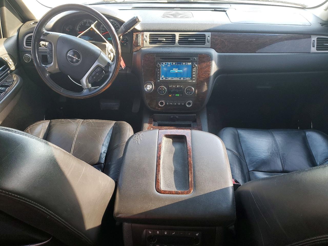 2008 GMC YUKON XL DENALI photo 15