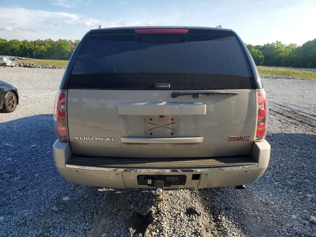 2008 GMC YUKON XL DENALI photo 11