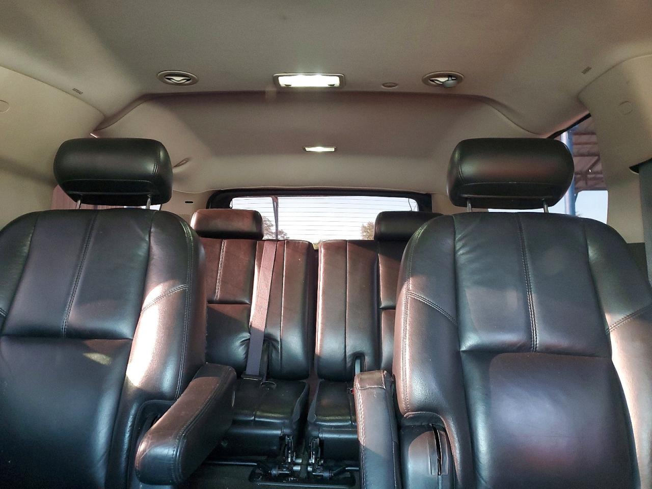 2008 GMC YUKON XL DENALI photo 19