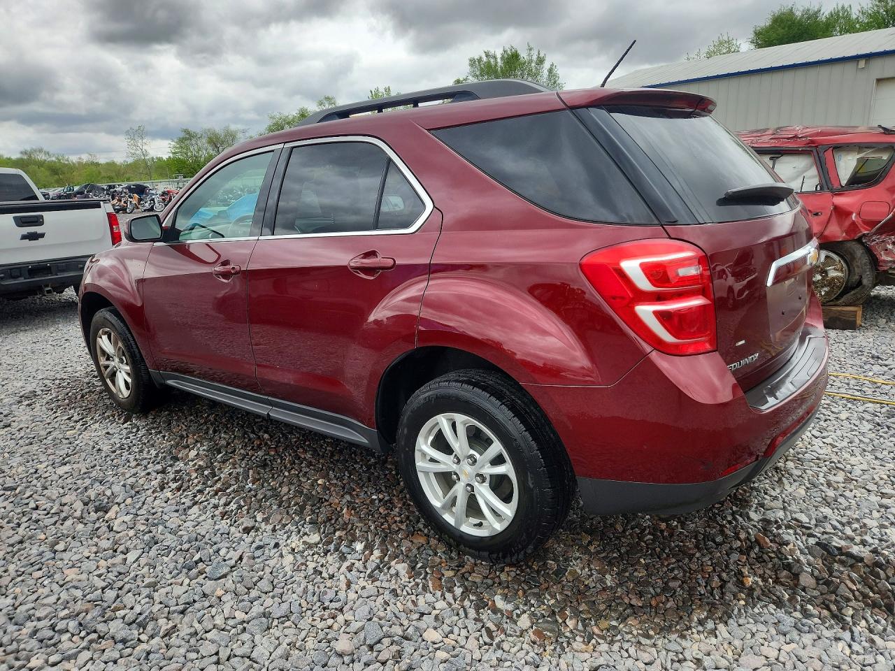 2017 CHEVROLET EQUINOX LT photo 2