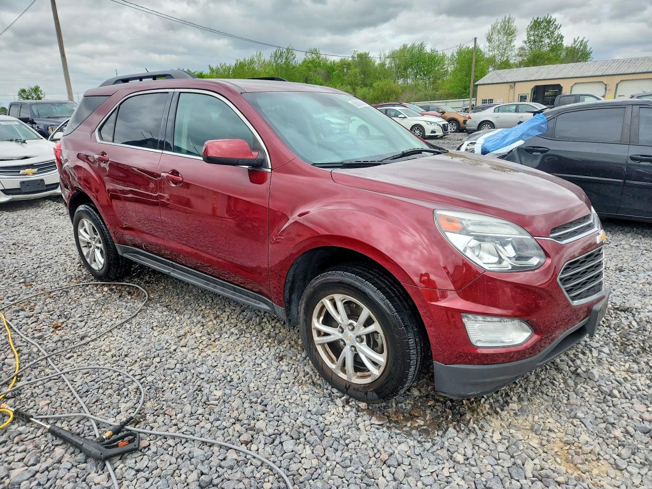 2017 CHEVROLET EQUINOX LT photo 4