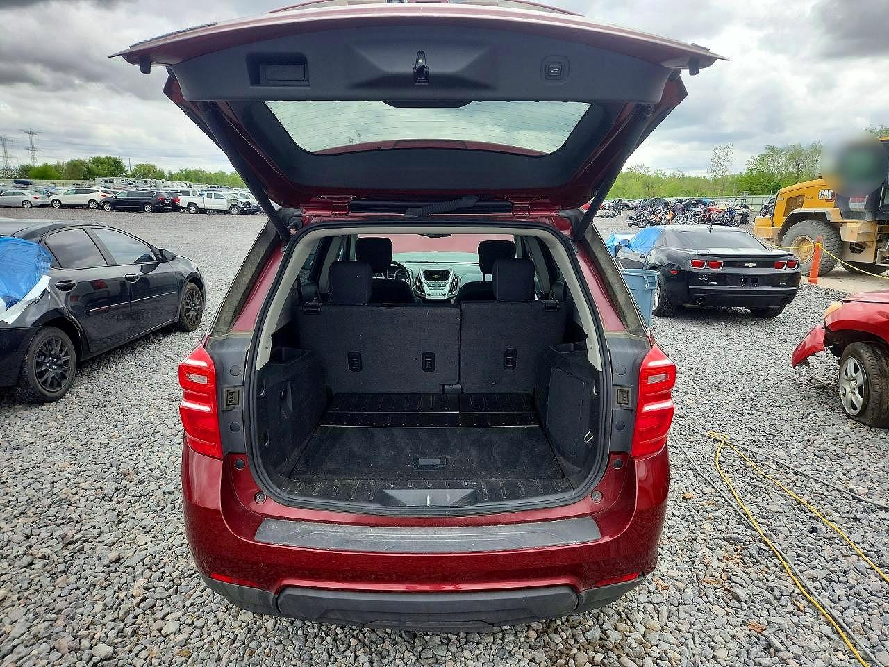 2017 CHEVROLET EQUINOX LT photo 6