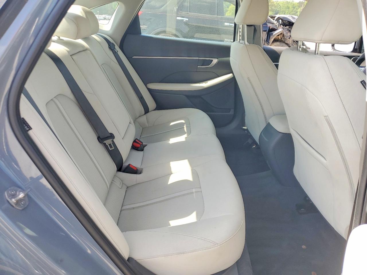 2024 HYUNDAI SONATA SEL photo 28