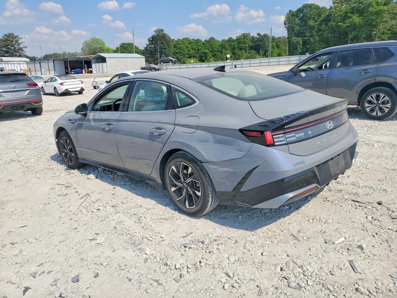 2024 HYUNDAI SONATA SEL photo 4