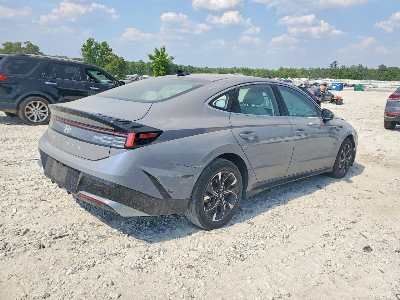 2024 HYUNDAI SONATA SEL photo 7