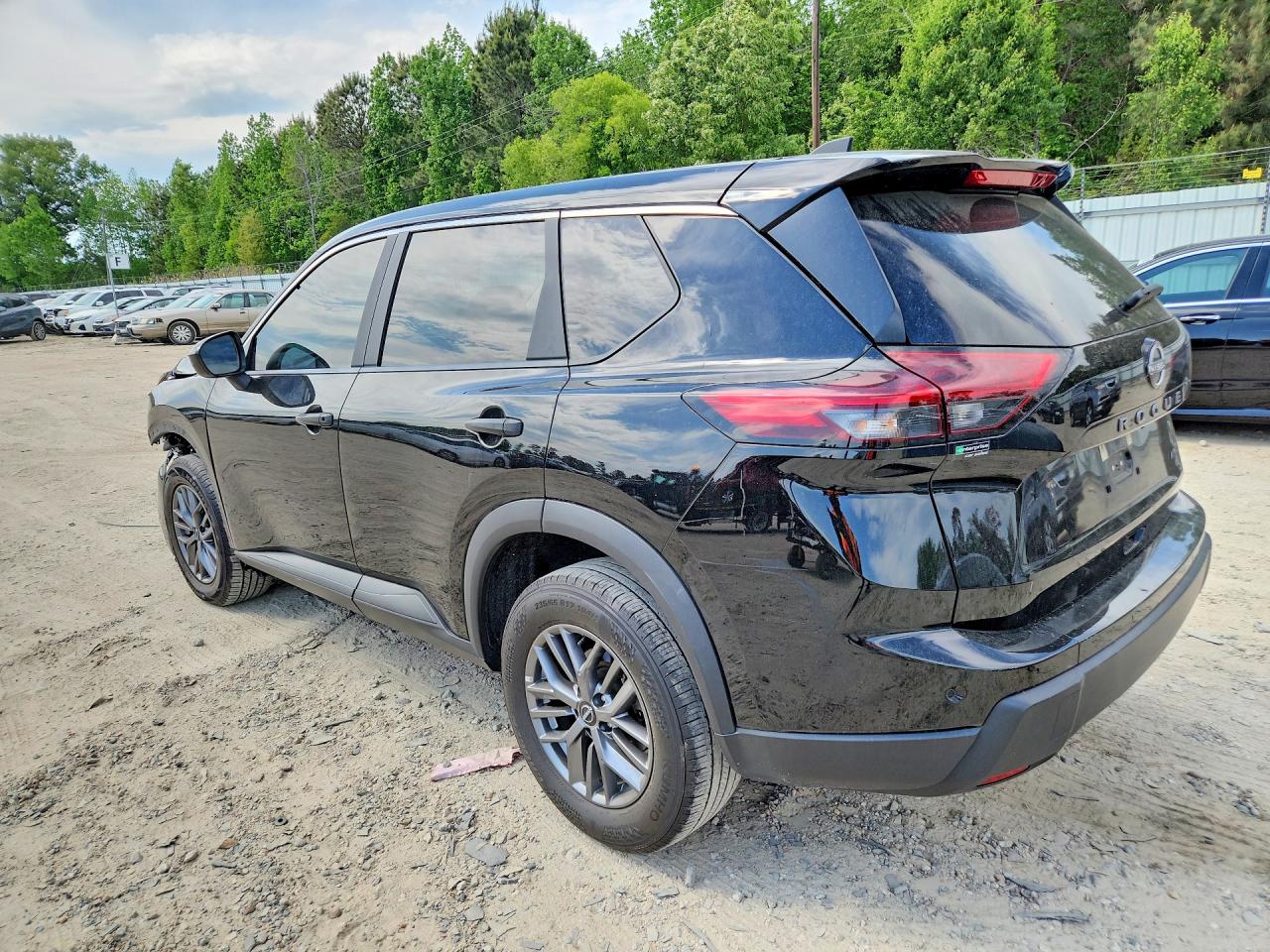 2024 NISSAN ROGUE S photo 3