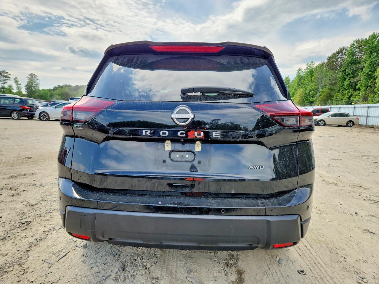 2024 NISSAN ROGUE S photo 11