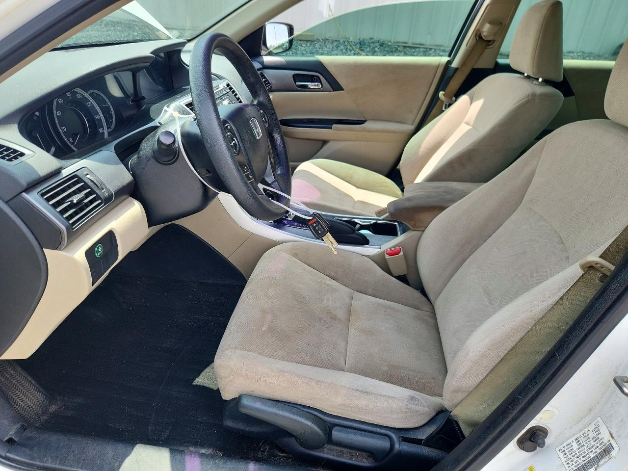 2013 HONDA ACCORD LX photo 19