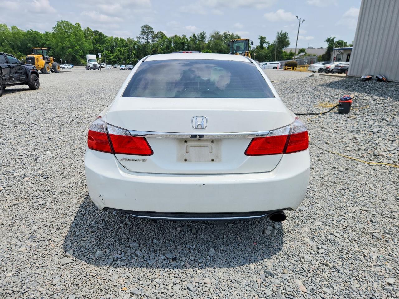 2013 HONDA ACCORD LX photo 16