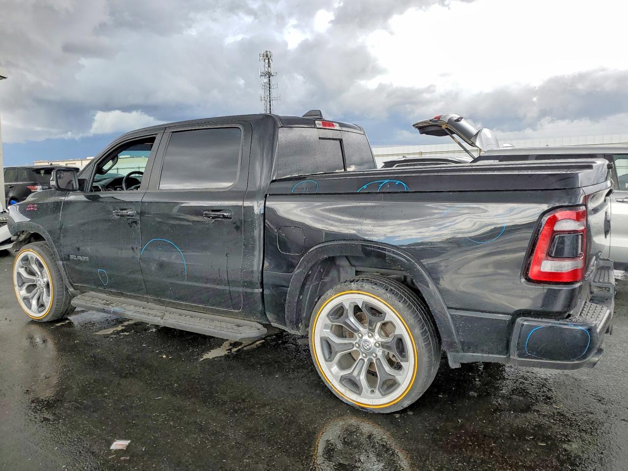 2021 RAM 1500 LARAMIE photo 3