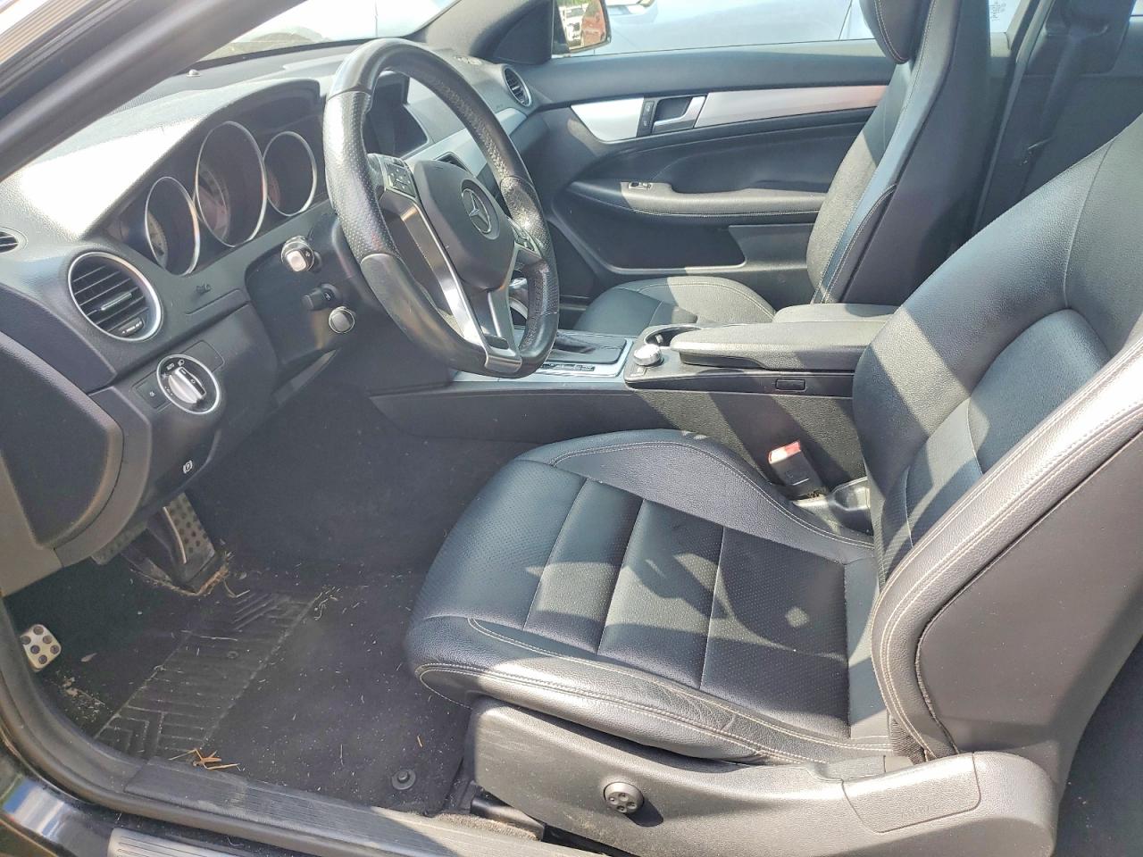 2015 MERCEDES-BENZ C 250 photo 13