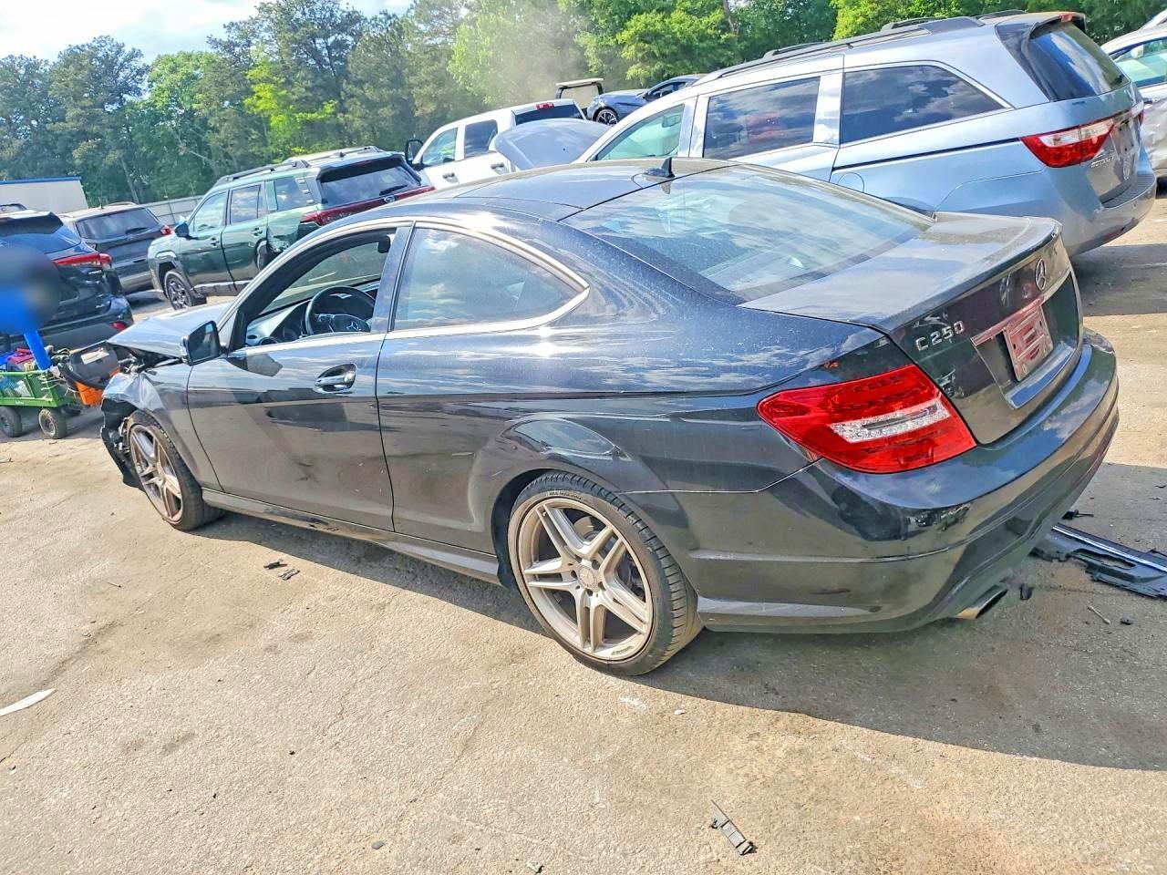 2015 MERCEDES-BENZ C 250 photo 3