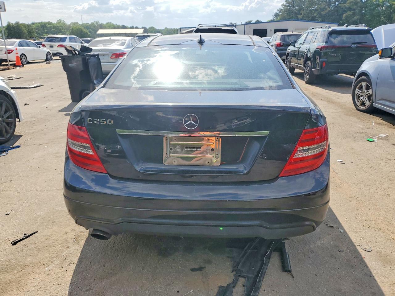2015 MERCEDES-BENZ C 250 photo 11