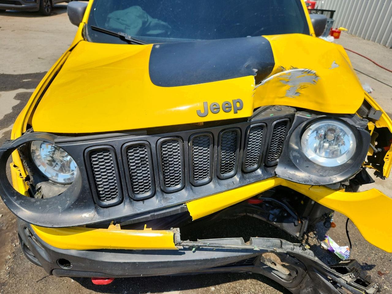 2017 JEEP RENEGADE TRAILHAWK photo 21