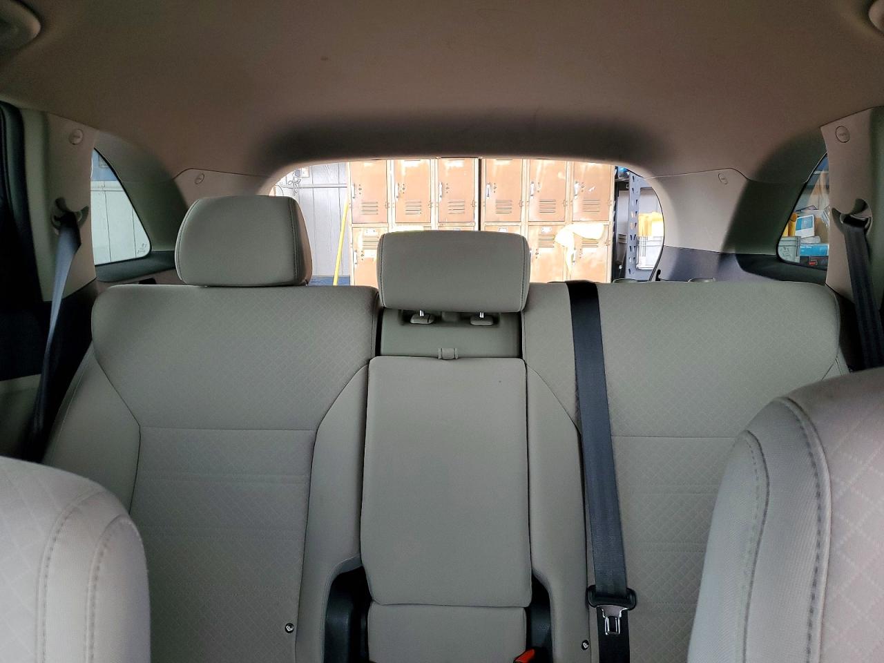 2017 KIA SORENTO LX photo 28