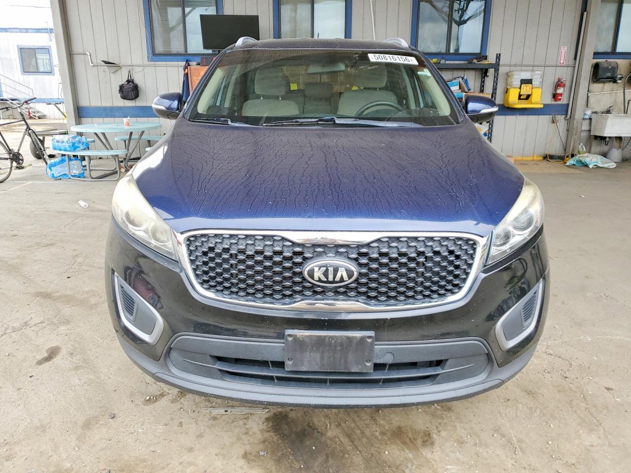 2017 KIA SORENTO LX photo 13
