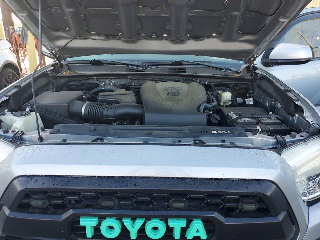 2017 TOYOTA TACOMA SR5 V6 photo 31