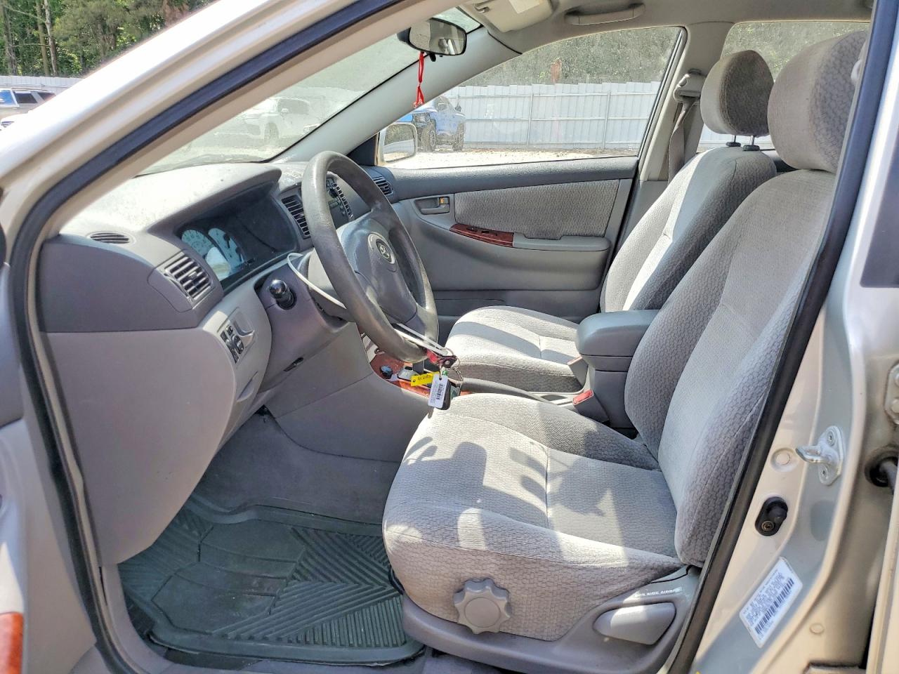 2003 TOYOTA COROLLA LE photo 19