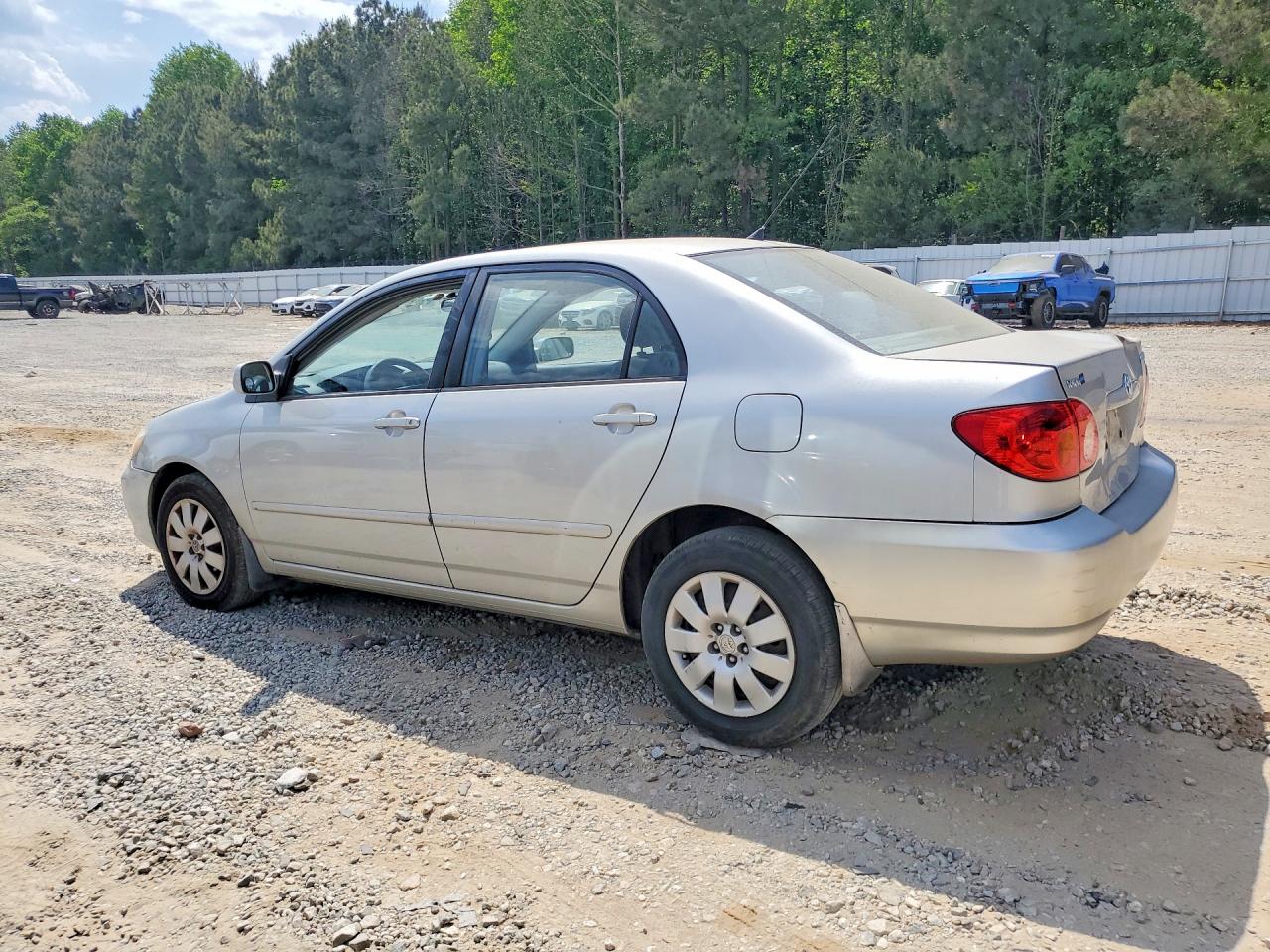 2003 TOYOTA COROLLA LE photo 4