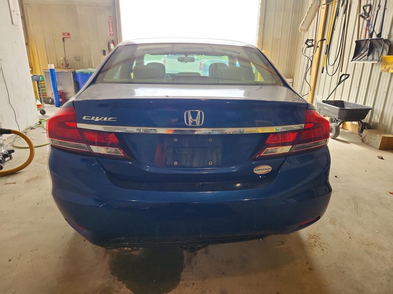 2013 HONDA CIVIC LX photo 11