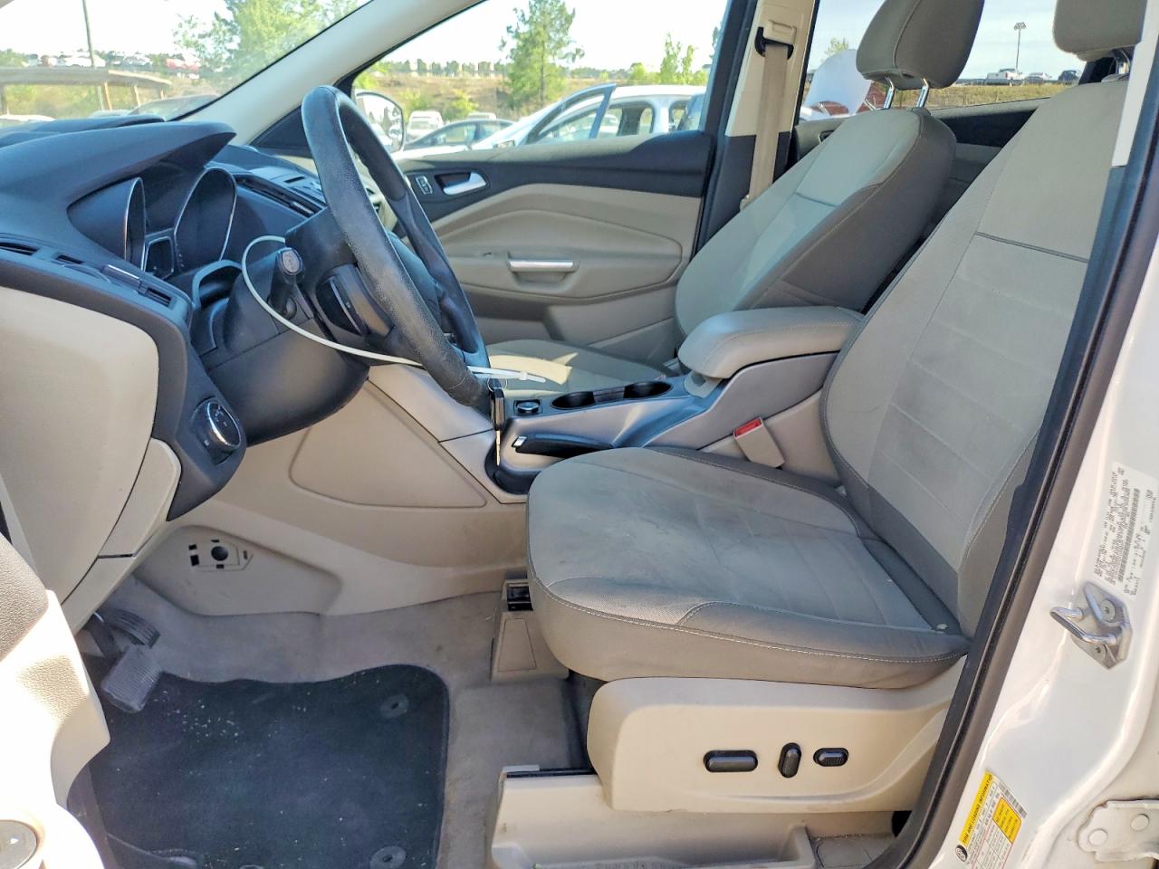 2015 FORD ESCAPE SE photo 7