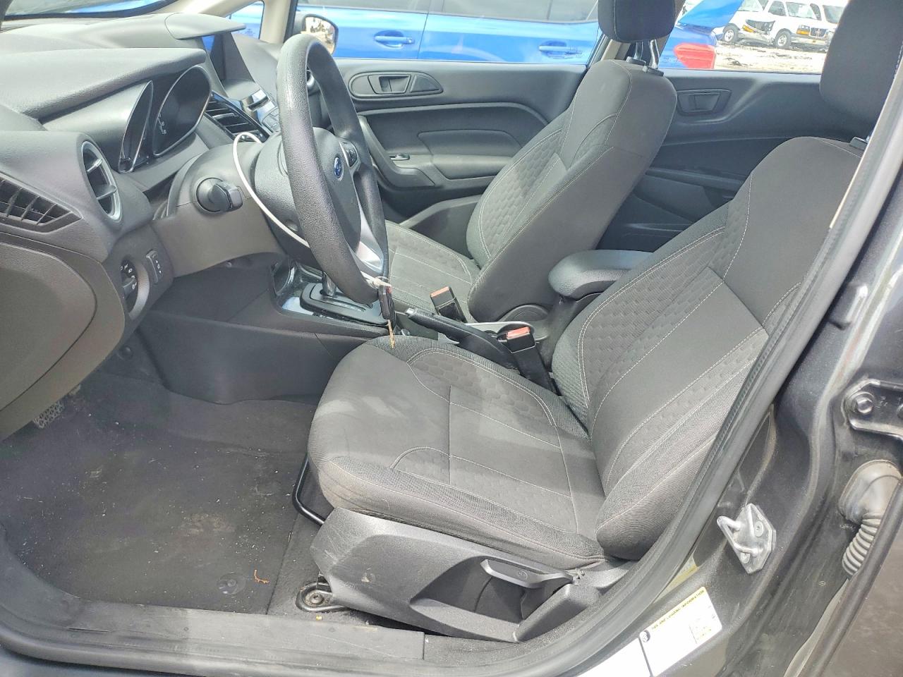 2019 FORD FIESTA photo 19
