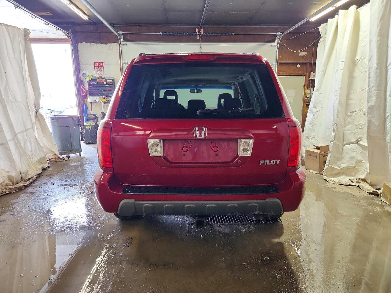 2005 HONDA PILOT EXL photo 16