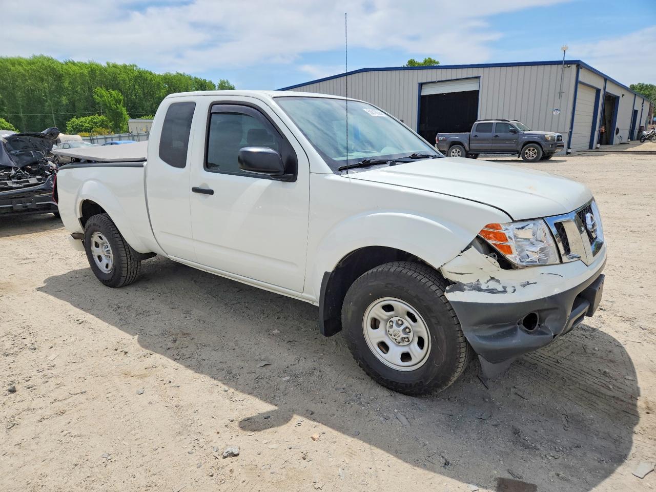 2019 NISSAN FRONTIER photo 10