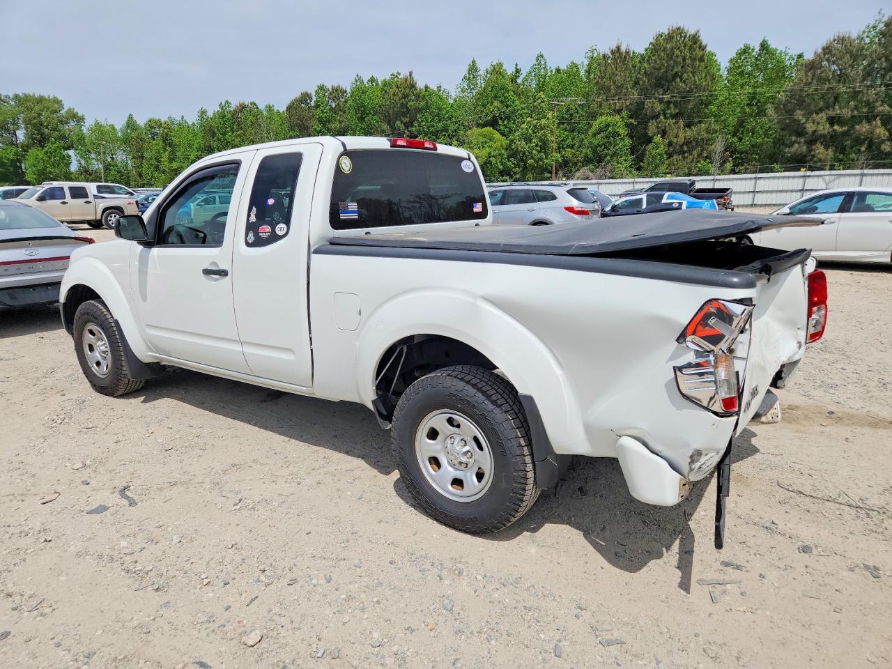 2019 NISSAN FRONTIER photo 4