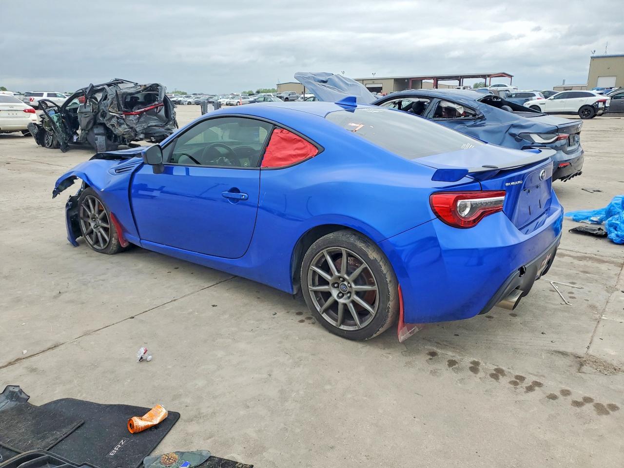 2017 SUBARU BRZ 2.0 LIMITED photo 4