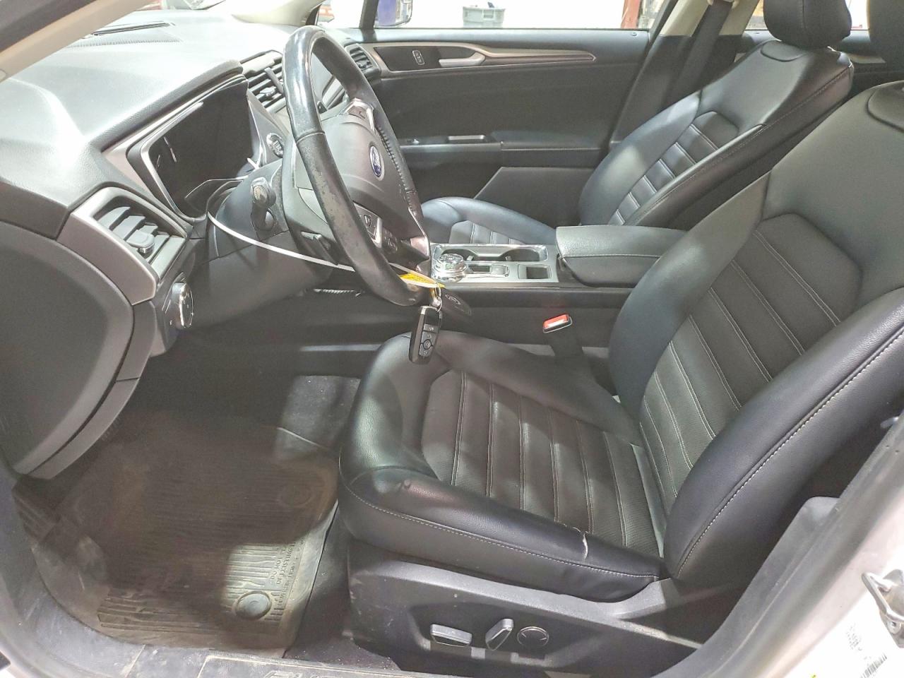 2017 FORD FUSION SE photo 7