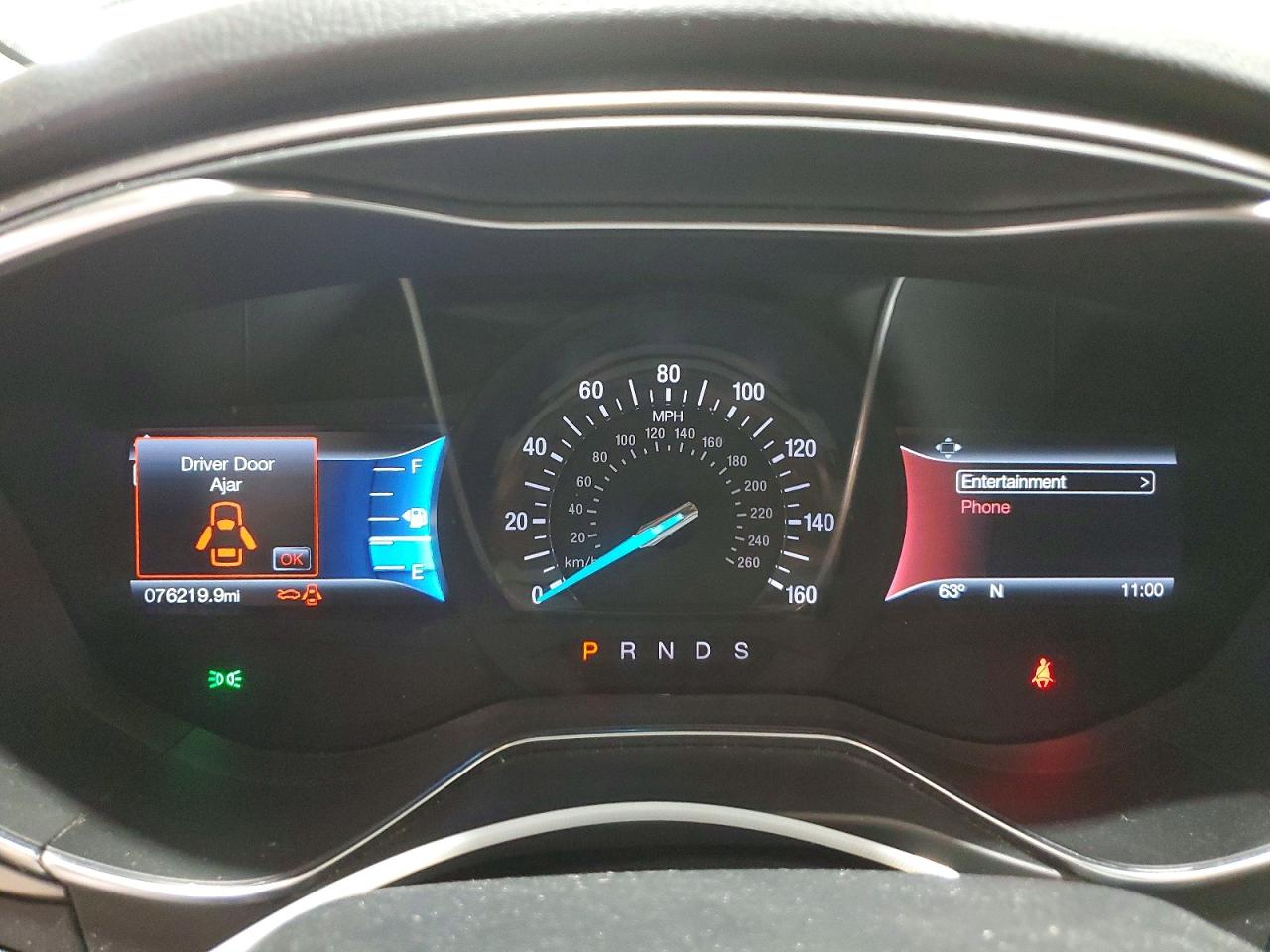 2017 FORD FUSION SE photo 9