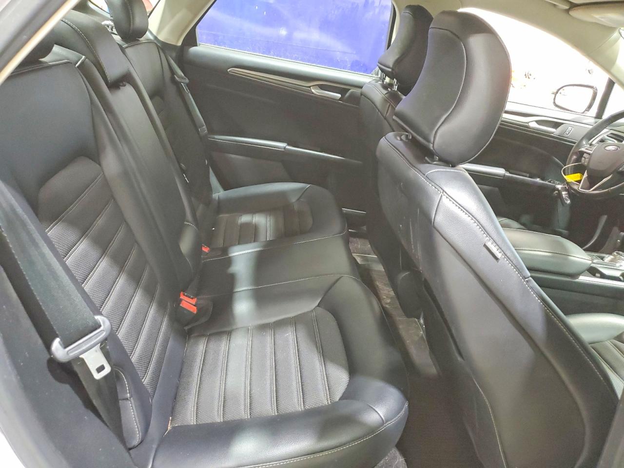 2017 FORD FUSION SE photo 10