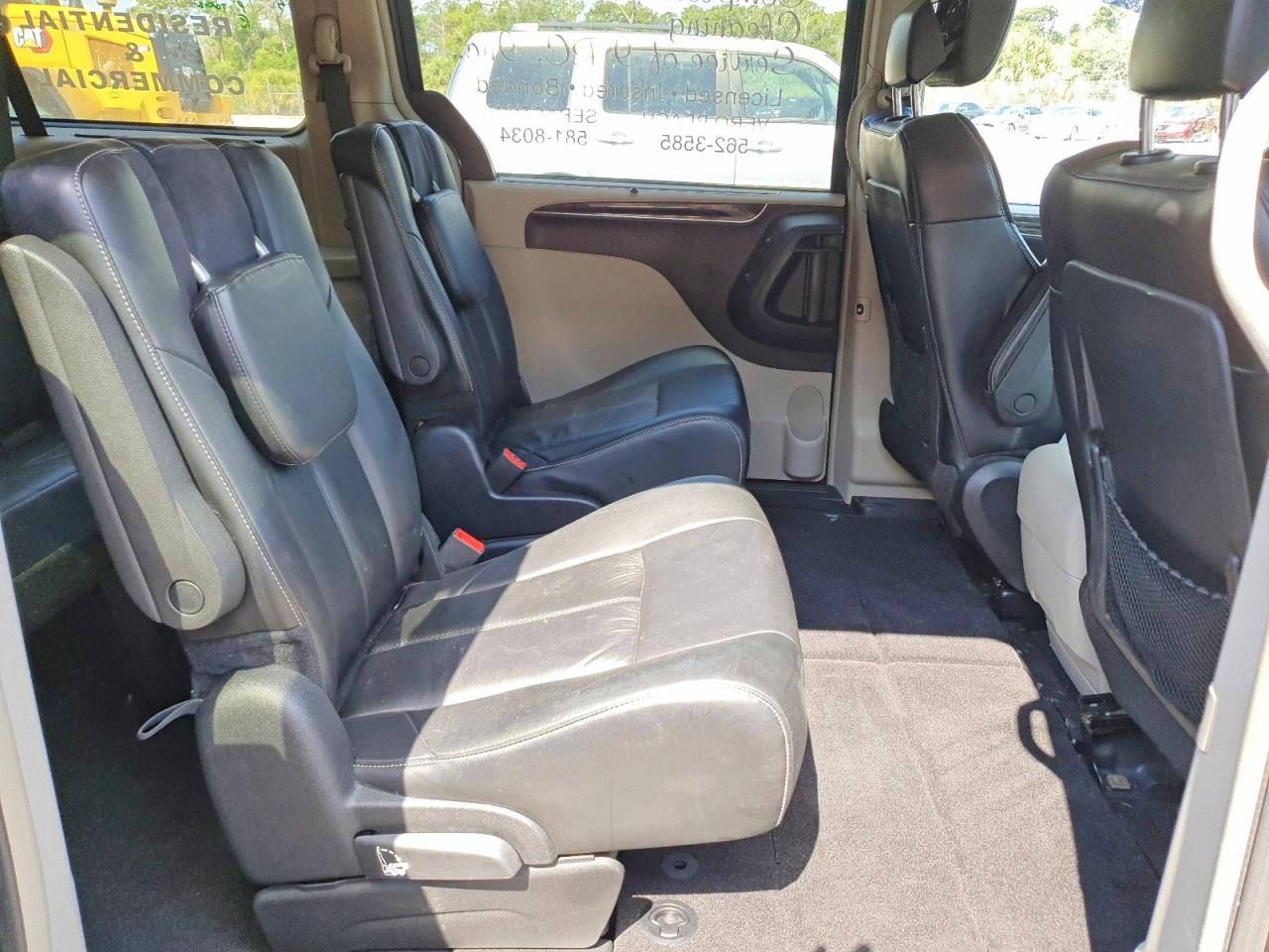 2015 CHRYSLER TOWN & COUNTRY LIMITED PLATINUM photo 31