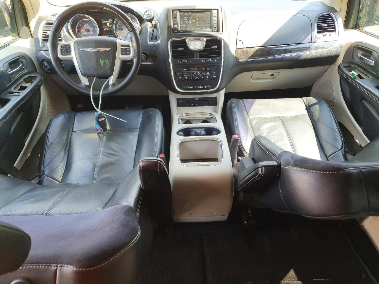 2015 CHRYSLER TOWN & COUNTRY LIMITED PLATINUM photo 22