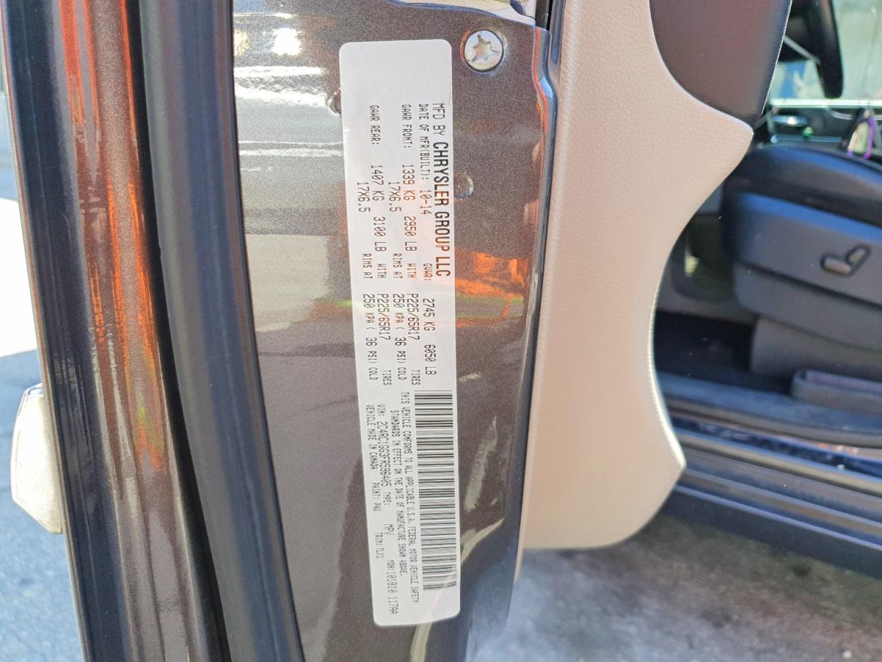 2015 CHRYSLER TOWN & COUNTRY LIMITED PLATINUM photo 37